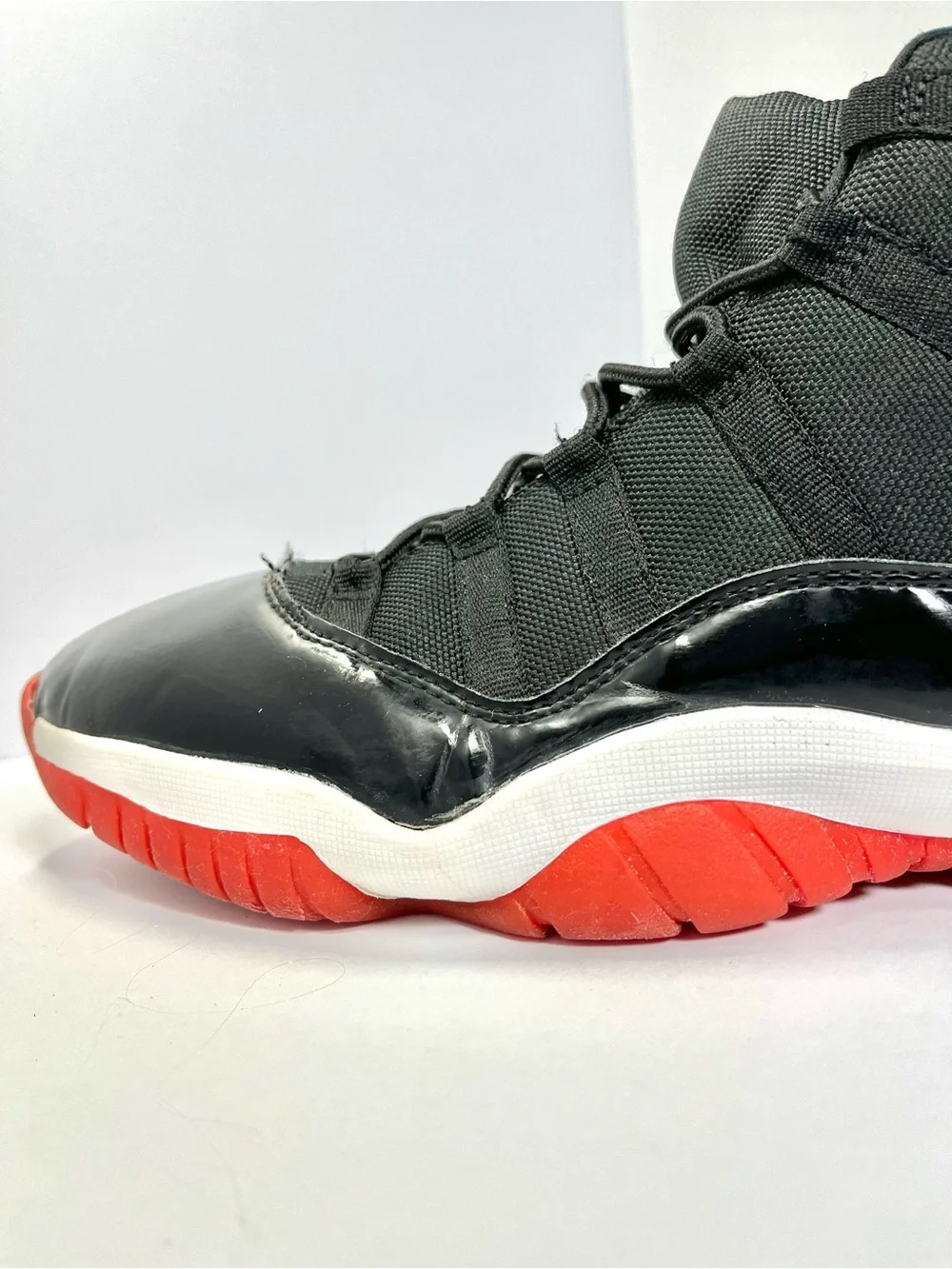 Nike Air Jordan 11 Retro Bred Men’s Size 13